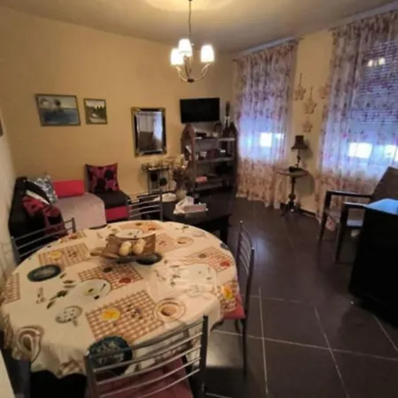 Cozy Apartment Alexandros Near Aqueduct Kavala Exterior foto